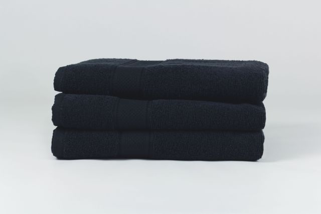 Törölköző – fekete – széles bordűrrel – 70×130 cm